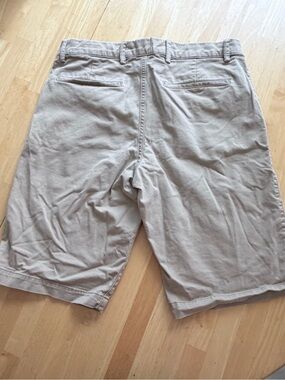 GAP Men's Tan Cargo Shorts